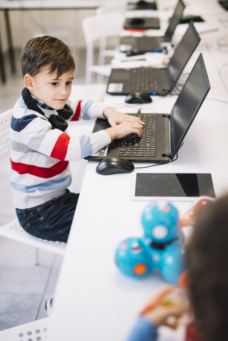 The Role of Technology in Enhancing Learning